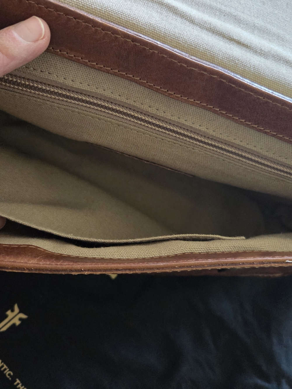 FRYE COGNAG Leather shoulder Bag with Adjustable Strap - Picture 4 of 6